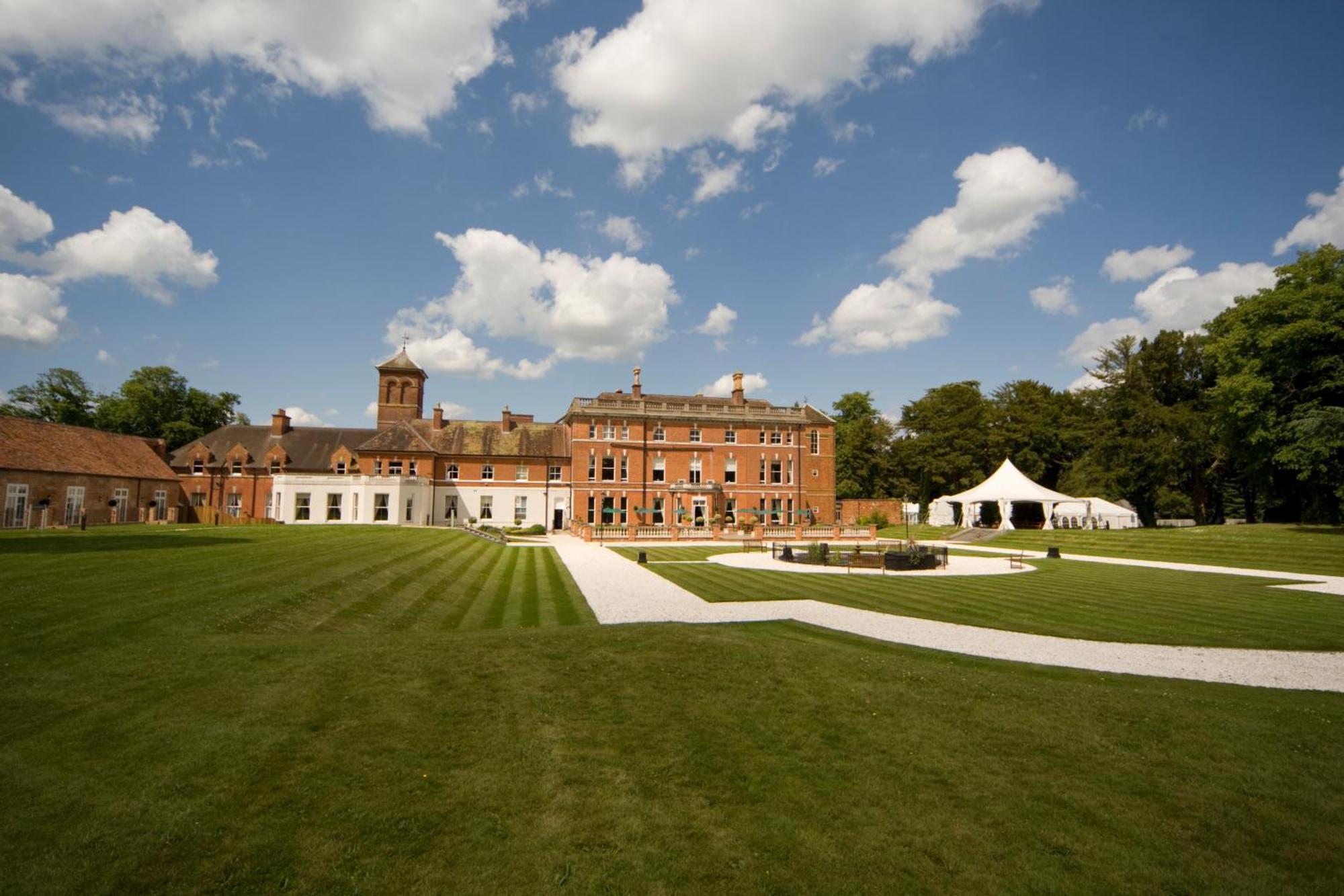 Oakley Hall Hotel Basingstoke Luaran gambar