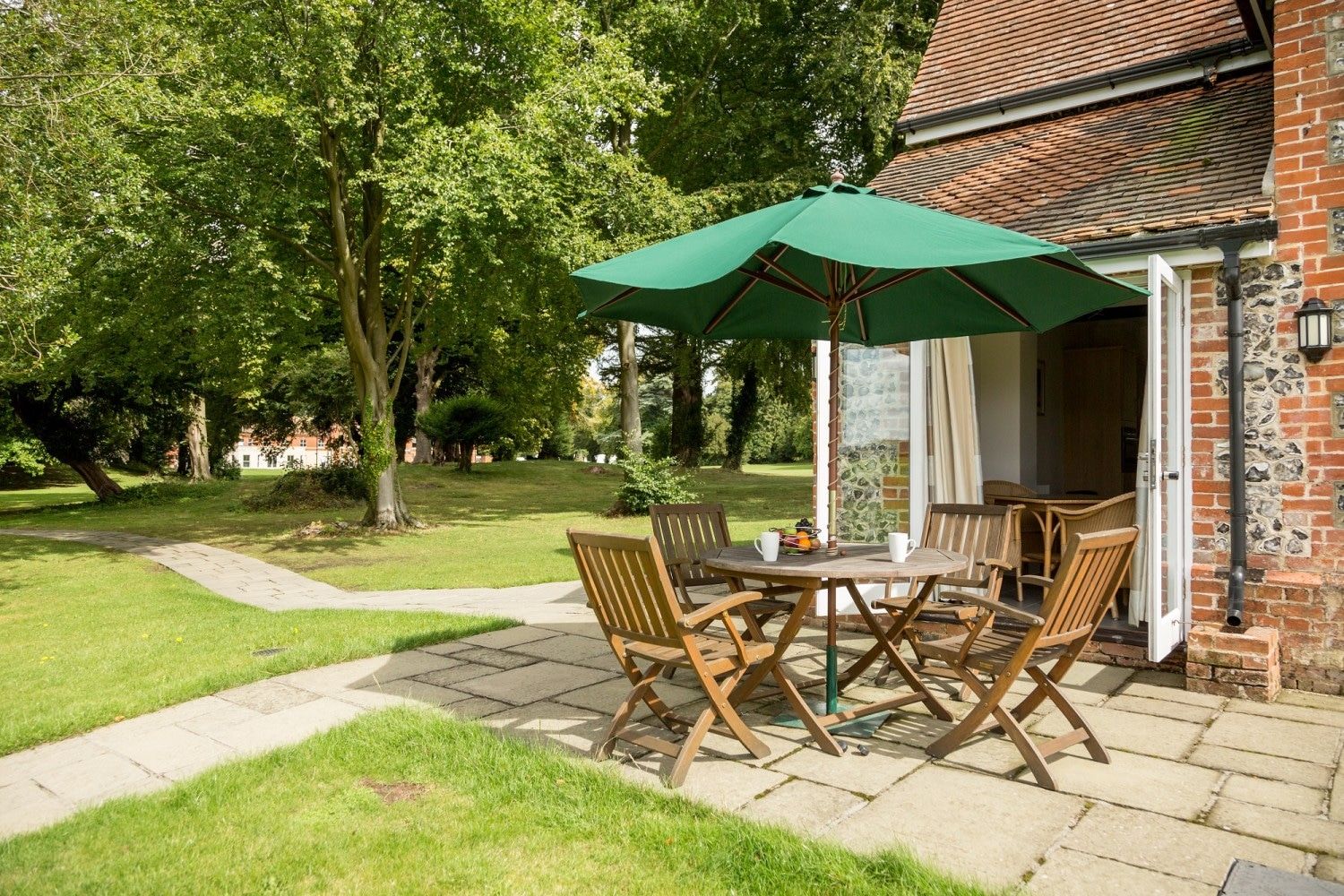 Oakley Hall Hotel Basingstoke Bilik gambar